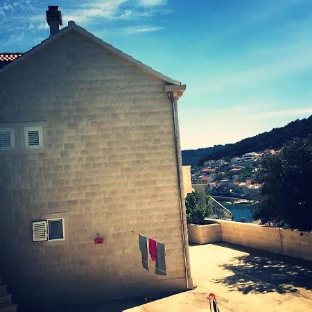 Little White House, Brac